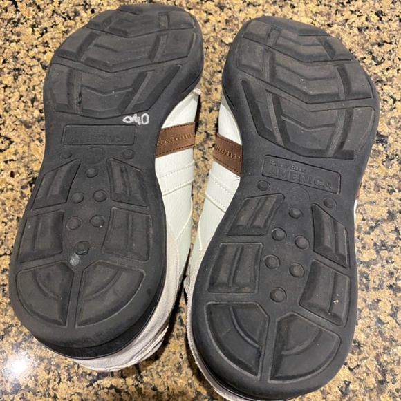 Perry Ellis men’s sneakers - Picture 2 of 3